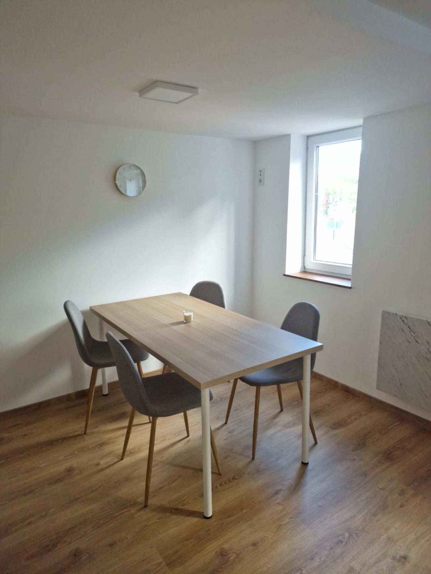 Exklusive Zimmer Mit Geteiltem Bad Und Kueche Kg Stadtilm Exterior foto